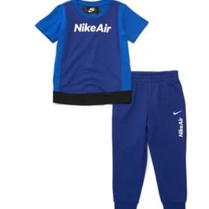 🆕️ Nike Short Sleeve Tee & Jogger